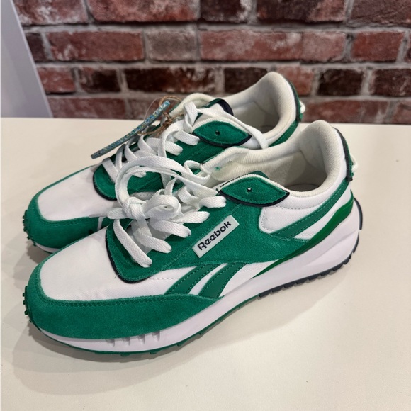 Woman Reebok Green and White Athletic Shoes Forte Racer Sneakers - Picture 7 of 7